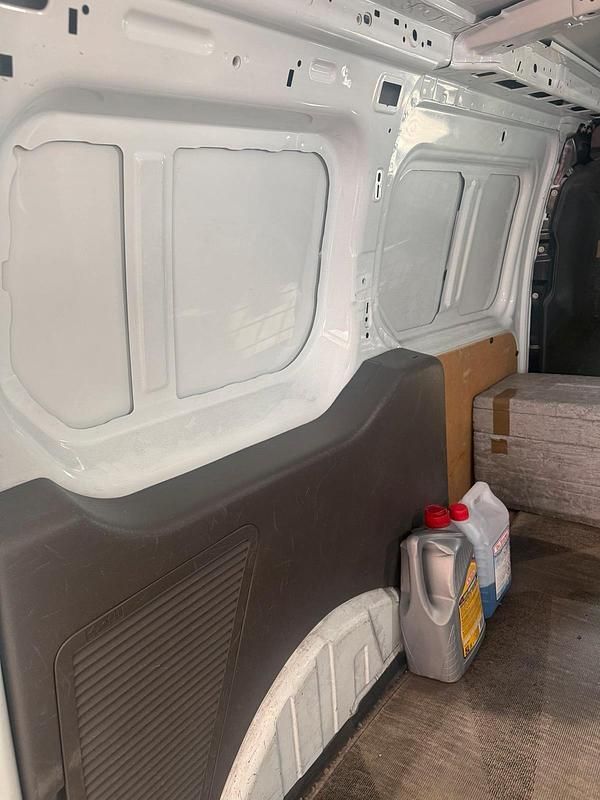 Gebraucht Ford Transit Connect 2023 Weiß Van / Kleinbus