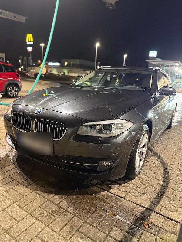 Gebraucht BMW 520 184 PS (135 kW) 2011 Andere farben Kombi