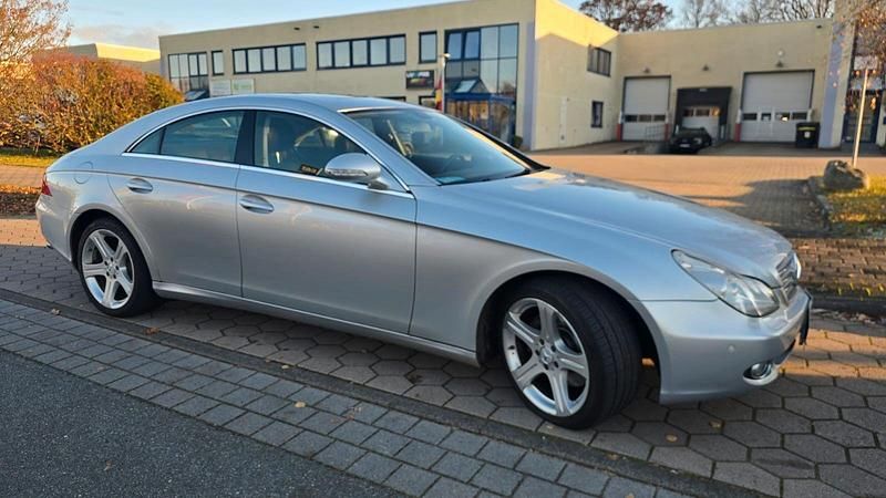 Gebraucht Mercedes CLS350 272 PS (200 kW) 2007 Silber Coupé