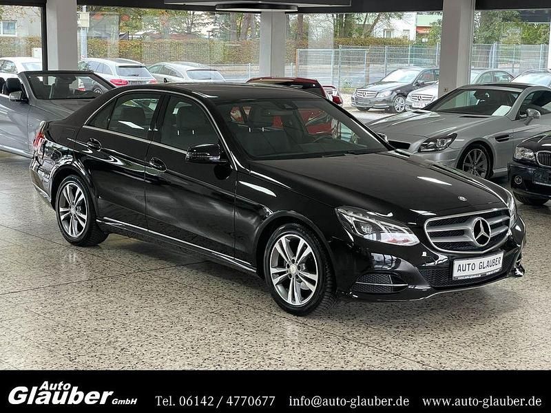 Schwarz Gebraucht 2015 Mercedes E200 Limousine | 24.950 € (Teuer) - Bild 1/4