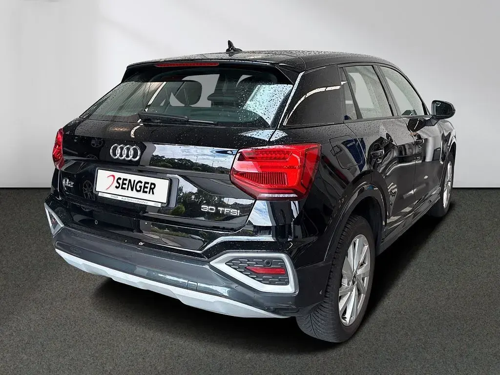 Gebraucht Audi Q2 Advanced Plus 110 PS (80 kW) 2023 Brillantschwarz SUV