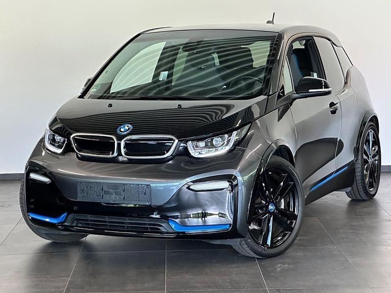Grau Gebraucht 2021 BMW i3 Kleinwagen | 19.999 € (Fairer Preis) - Bild 1/4