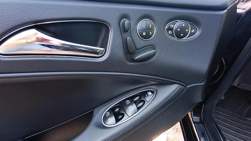 Gebraucht Mercedes CLS320 224 PS (164 kW) 2010 Schwarz Limousine