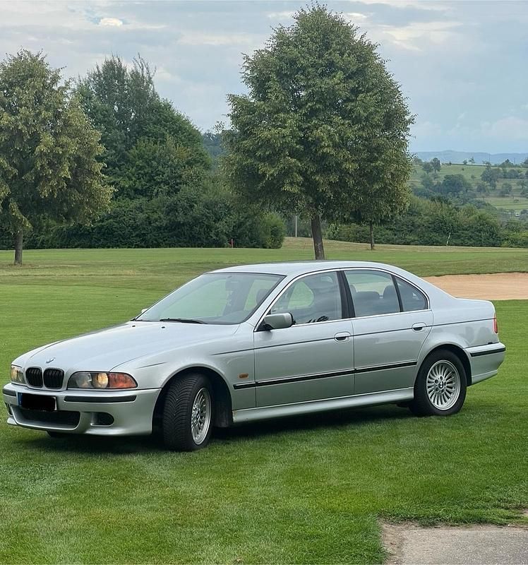 Silber Gebraucht 1999 BMW 528 Basis Limousine | 6.500 € (Fairer Preis) - Bild 1/4