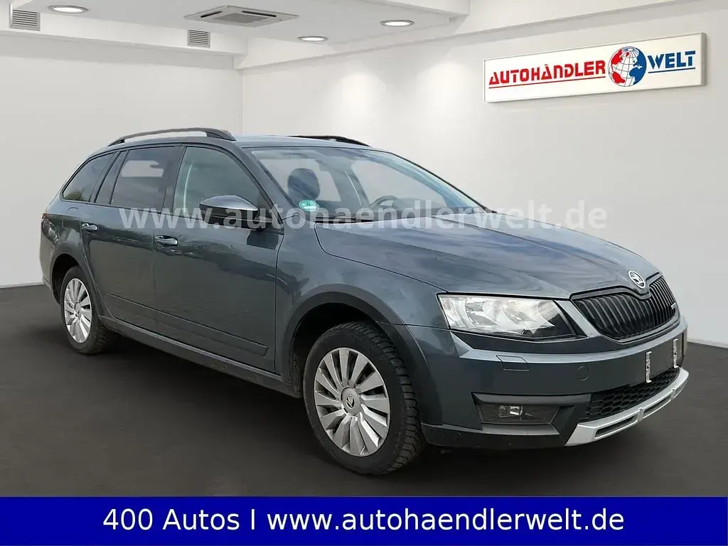 Gebraucht Skoda Octavia Scout 4x4 184 PS (135 kW) 2015 Silber Kombi