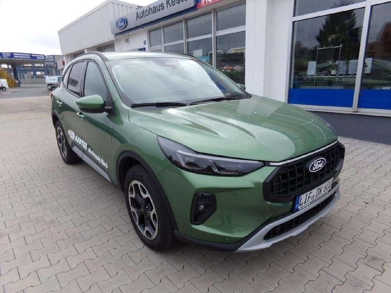 Gebraucht Ford Kuga Active 152 PS (111 kW) 2024 Bursting green SUV