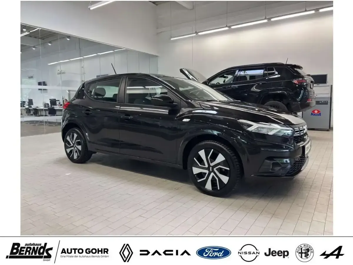 Gebraucht Dacia Sandero Expression 91 PS (66 kW) 2024 Schwarz Kleinwagen