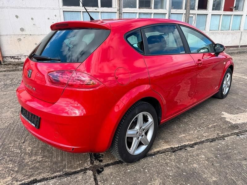 Second-hand Seat Leon 105 CP (77 kW) 2012 Roșu Berlinǎ