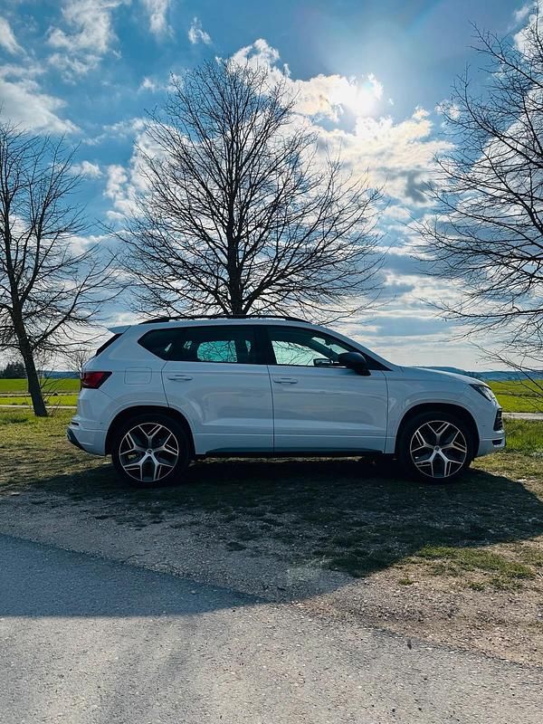 Gebraucht Seat Ateca FR 150 PS (110 kW) 2022 Weiß SUV