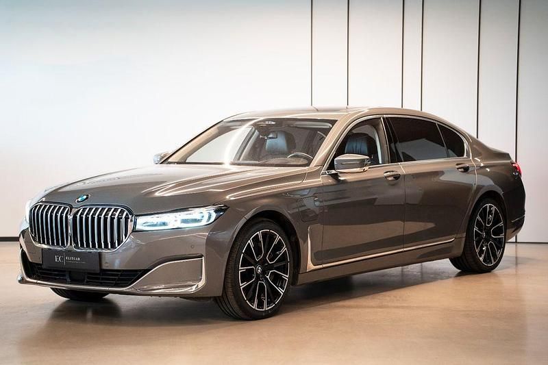 Gebraucht BMW 745L 394 PS (289 kW) 2019 Grau Limousine