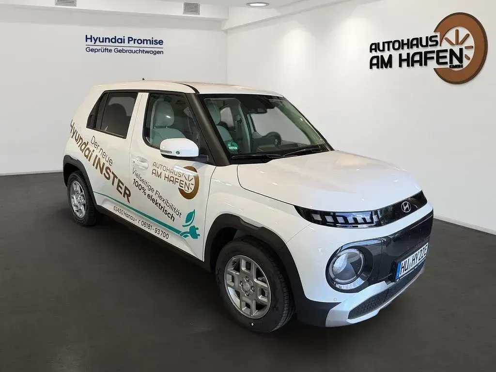 Gebraucht Hyundai Inster Trend 85 kW (116 PS) 2025 Weiß Kleinwagen