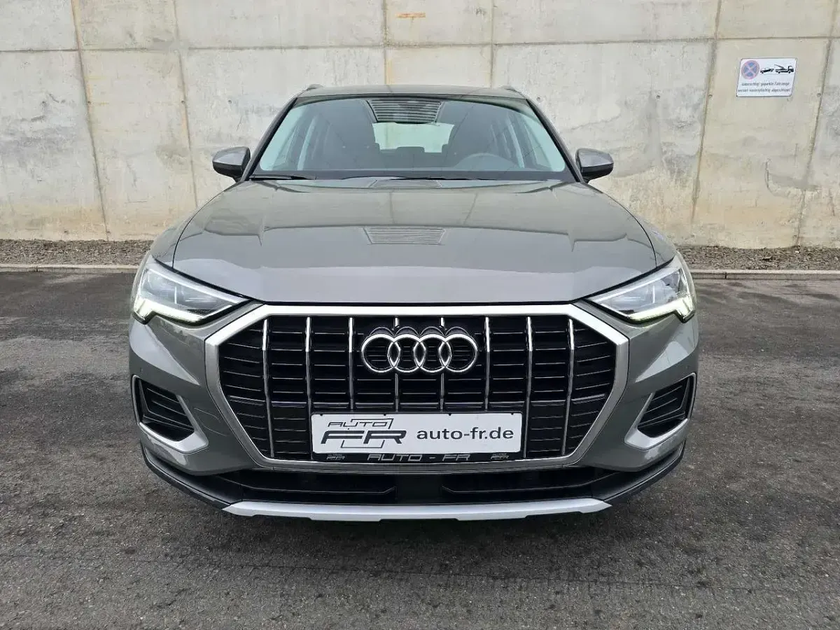Second-hand Audi Q3 Advanced 150 CP (110 kW) 2019 Gri SUV