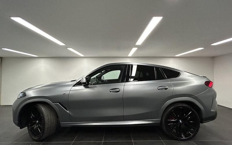 Gebraucht BMW X6 M Sport 352 PS (258 kW) 2025 Grau SUV