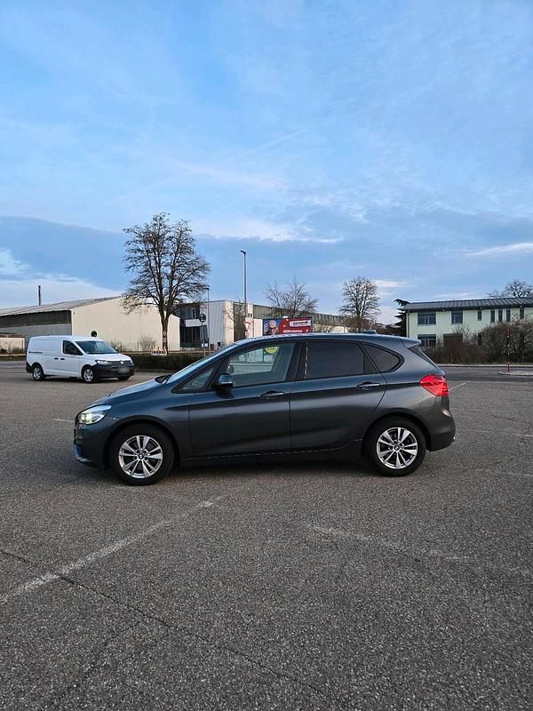 Second-hand BMW 220 190 CP (139 kW) 2016 Argintiu Break