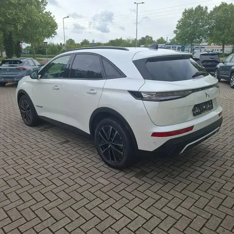 Gebraucht DS Automobiles DS7 Crossback 131 PS (96 kW) 2024 Blanc nacre SUV
