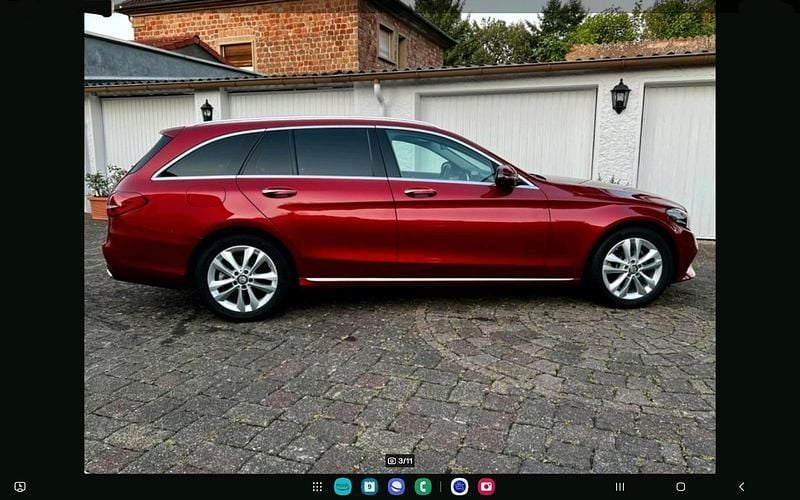 Gebraucht Mercedes C180 156 PS (114 kW) 2018 Rot Kombi