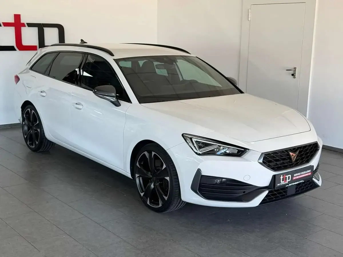 Gebraucht Cupra Leon 245 PS (180 kW) 2023 "candy" weiss Kombi