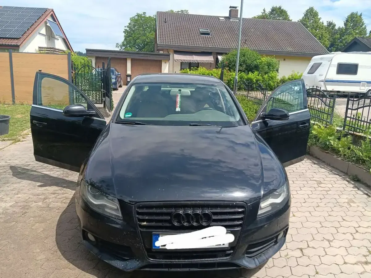 Gebraucht Audi A4 Ambiente 160 PS (117 kW) 2009 Limousine