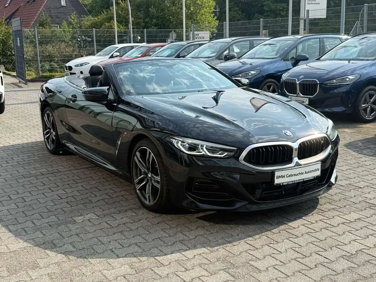 Gebraucht BMW M850 M Sport 530 PS (389 kW) 2022 Saphirschwarz Cabrio