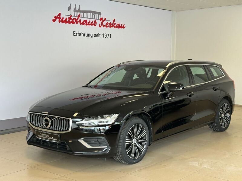 Schwarz Gebraucht 2020 Volvo V60 Inscription Kombi | 25.900 € (Guter Preis) - Bild 1/4