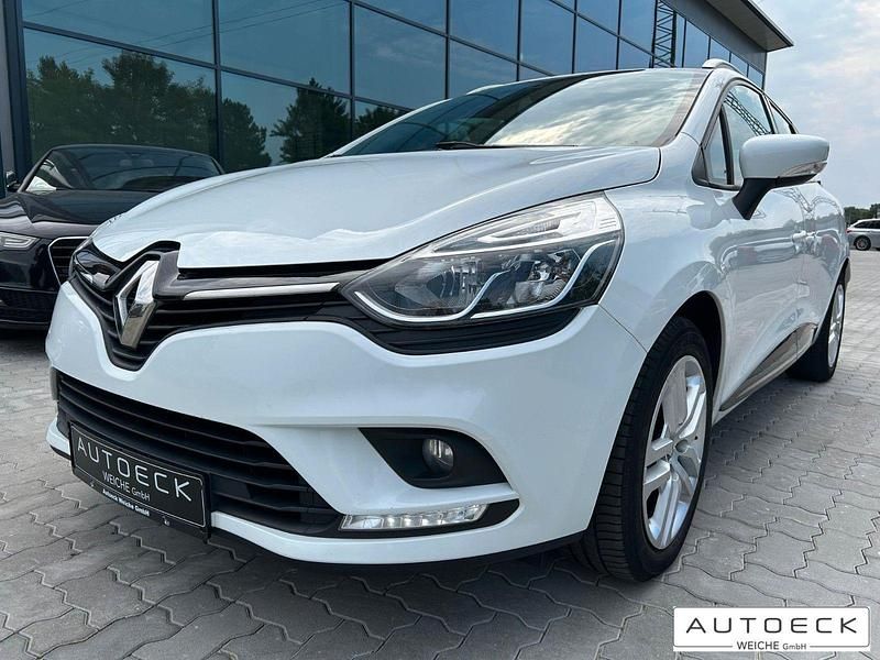 Weiß Gebraucht 2017 Renault Clio GrandTour Kombi | 7.950 € (Fairer Preis) - Bild 1/4