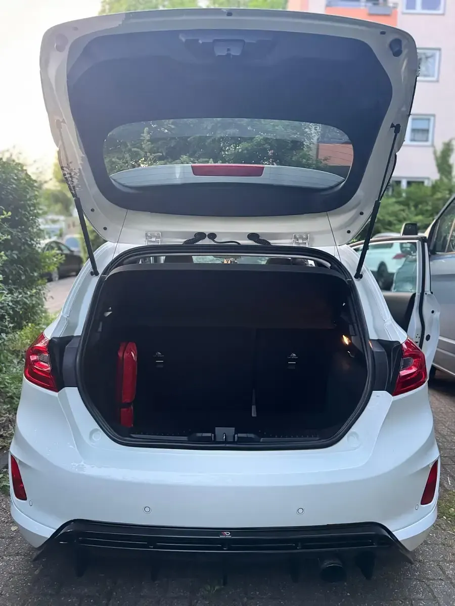 Gebraucht Ford Fiesta ST-Line 101 PS (74 kW) 2017 Weiß Kleinwagen