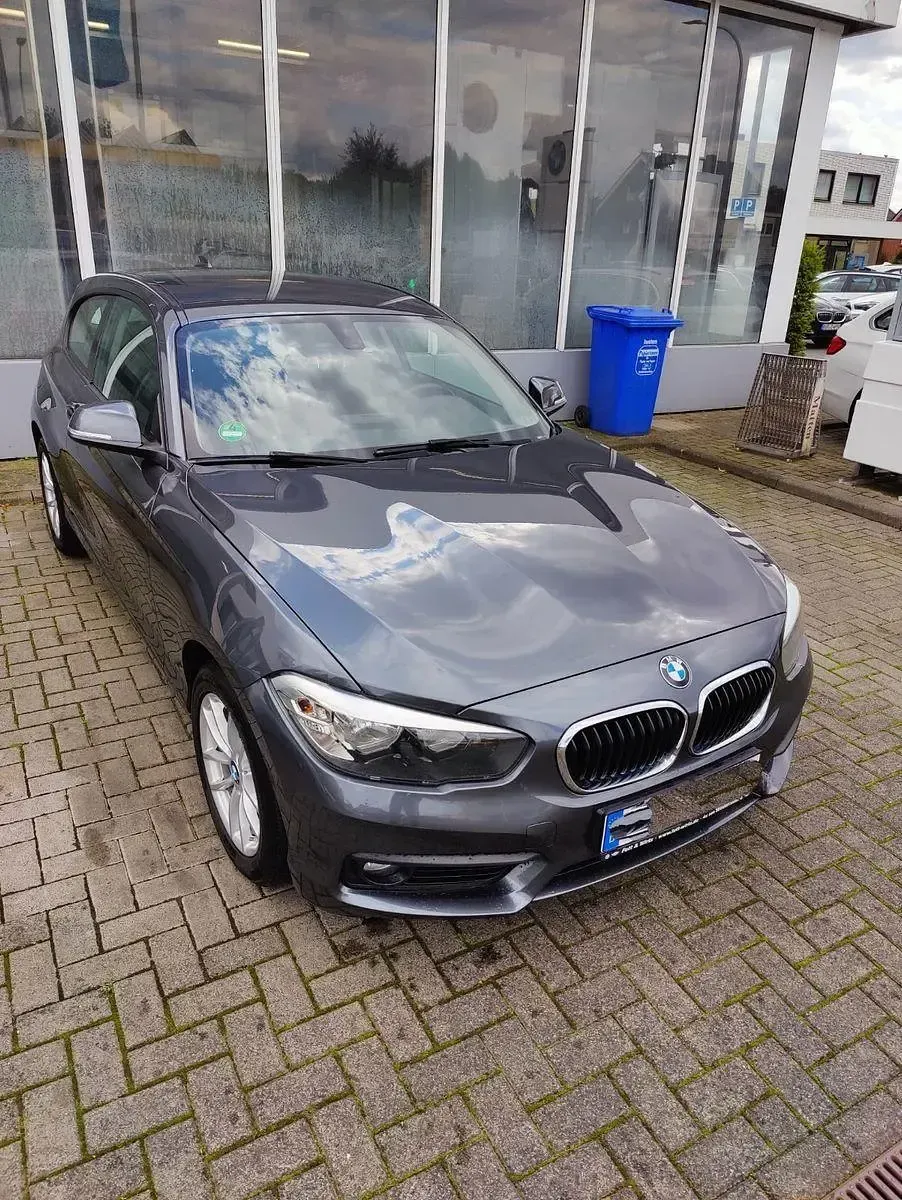 Gebraucht BMW 116 116 PS (85 kW) 2017 Grau Kleinwagen
