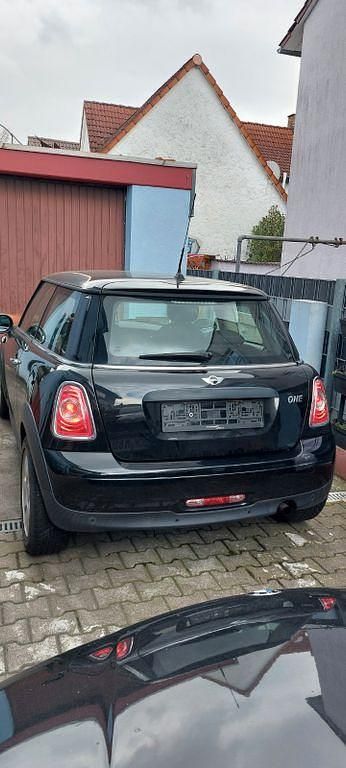 Second-hand Mini ONE 98 CP (72 kW) 2013 Negru Hatchback