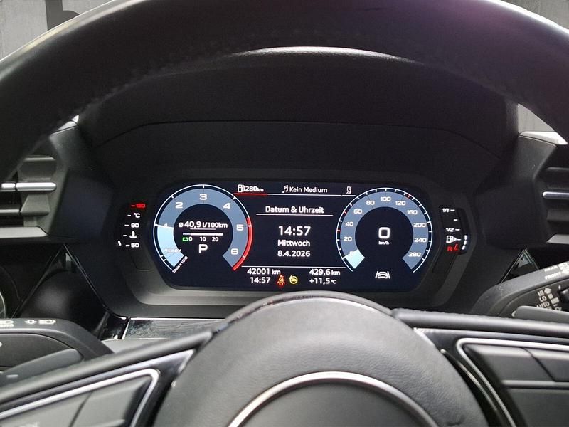 Gebraucht Audi A3 Advanced Plus 116 PS (85 kW) 2022 Silber metallic Limousine