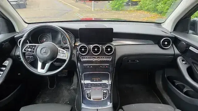 Gebraucht Mercedes GLC300de Business 194 PS (142 kW) 2022 Schwarz SUV