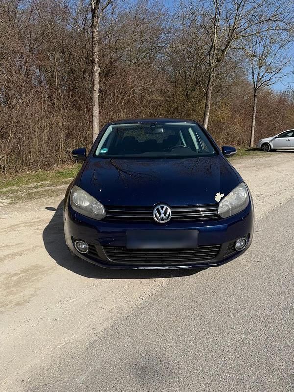 Gebraucht VW Golf VI Team 86 PS (63 kW) 2011 Blau Kleinwagen