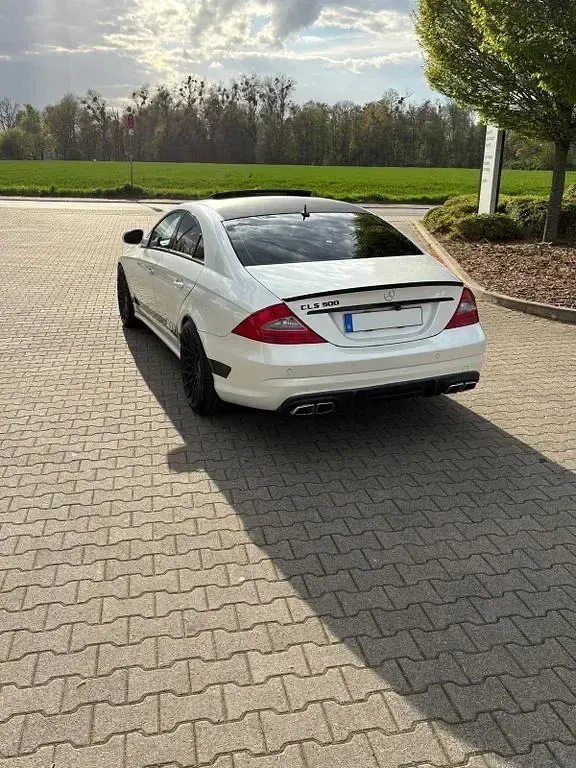 Gebraucht Mercedes CLS500 306 PS (225 kW) 2005 Weiß Coupé