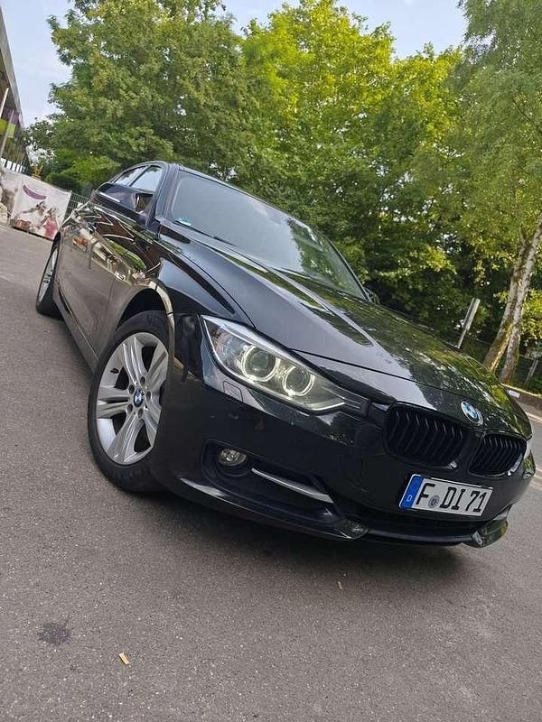Second-hand BMW 320 Performance 184 CP (135 kW) 2012 Berlinǎ