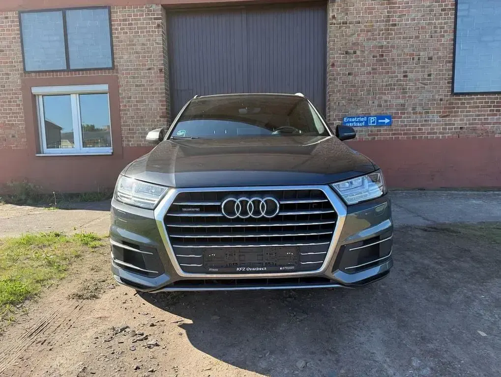 Gebraucht Audi Q7 S-Line 272 PS (200 kW) 2018 Grau SUV