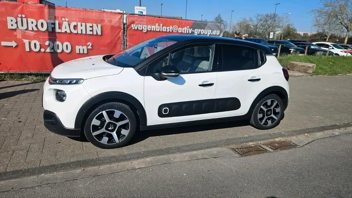 Gebraucht Citroën C3 Shine 82 PS (60 kW) 2018 Weiß Kleinwagen