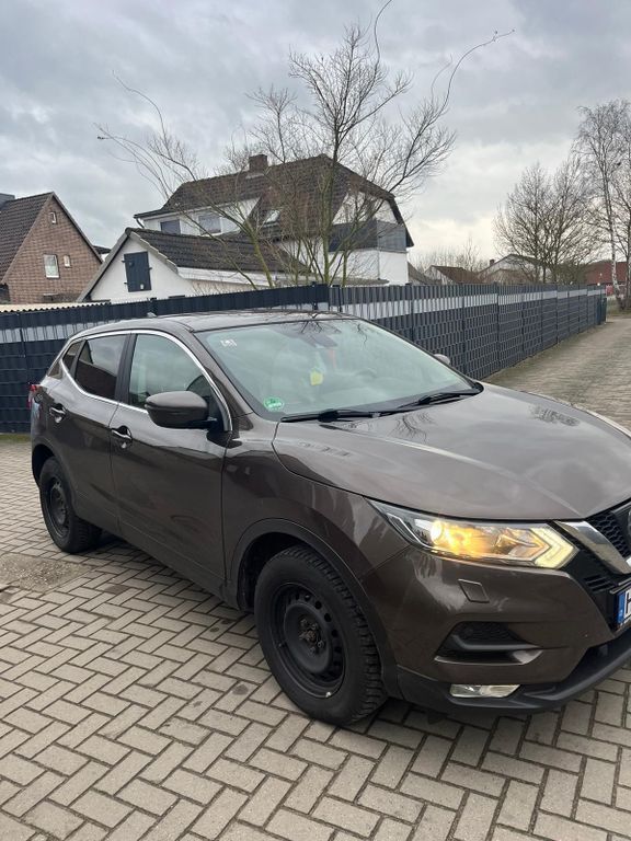 Braun Gebraucht 2018 Nissan Qashqai Acenta SUV | 12.599 € (Fairer Preis) - Bild 1/4