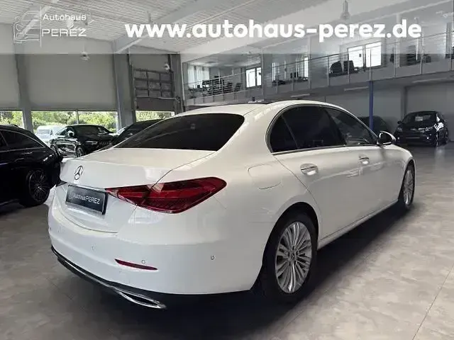 Gebraucht Mercedes C180 170 PS (125 kW) 2025 Weiß Limousine