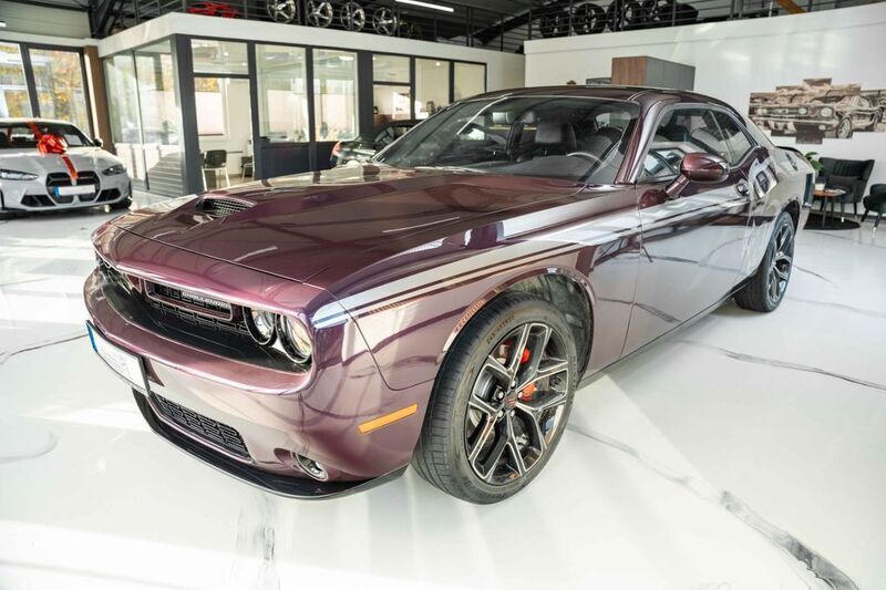Violett Gebraucht 2020 Dodge Challenger Coupé | 27.990 € (Fairer Preis) - Bild 1/4