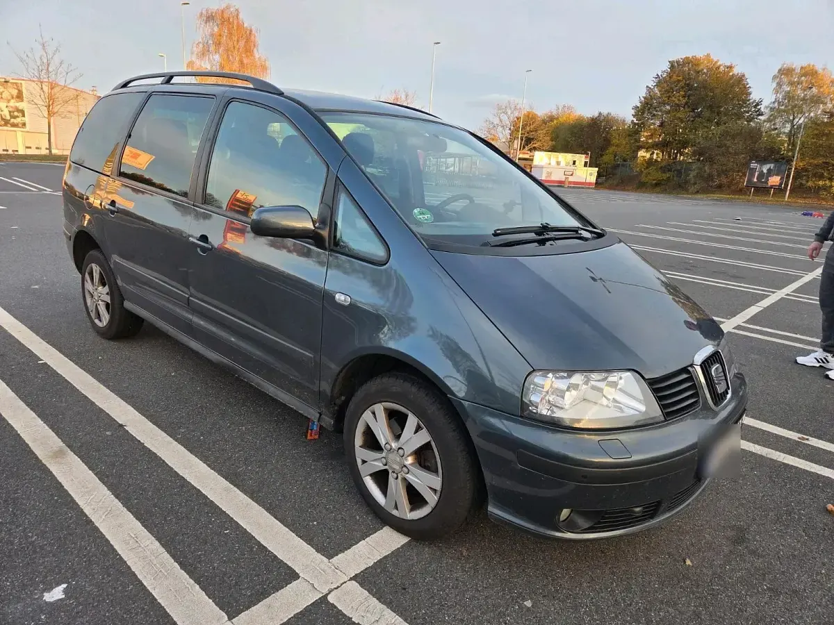Używany Seat Alhambra 140 KM (102 kW) 2008 Szary Minivan
