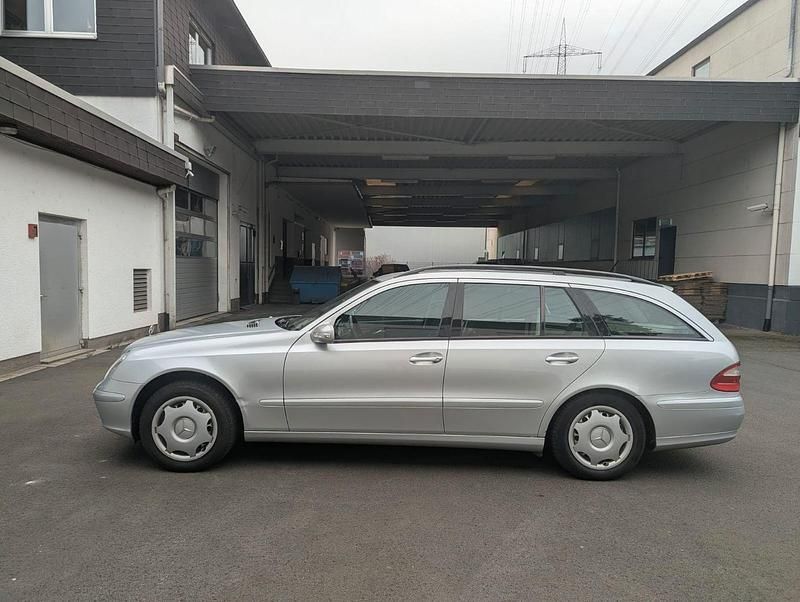 Gebraucht Mercedes 280 190 PS (139 kW) 2005 Silber Kombi