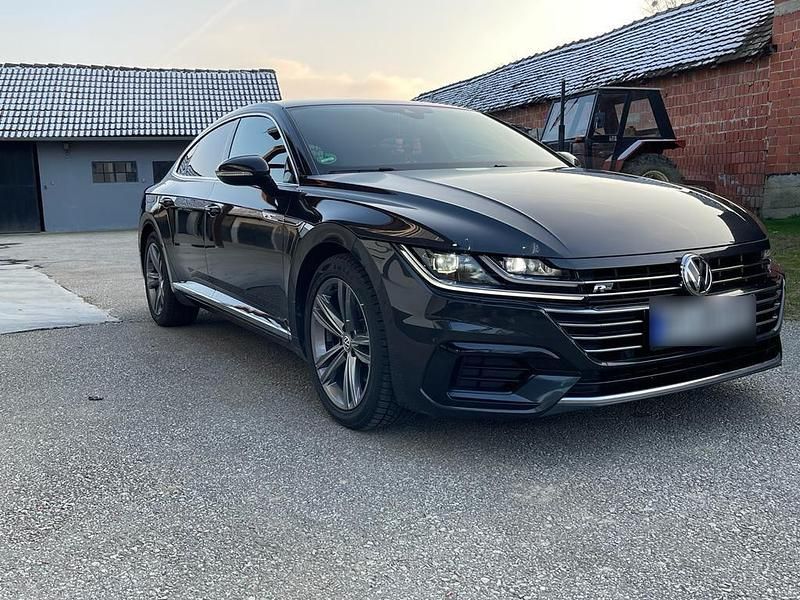 Second-hand VW Arteon 190 CP (139 kW) 2019 Gri Hatchback