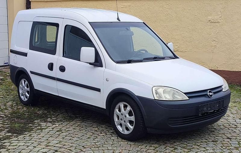 Gebraucht Opel Combo 69 PS (50 kW) 2006 Weiß Van / Kleinbus
