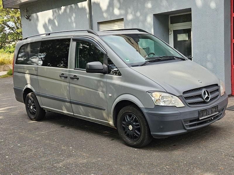 Grau Gebraucht 2012 Mercedes Vito Van / Kleinbus | 5.490 € (Superpreis) - Bild 1/4