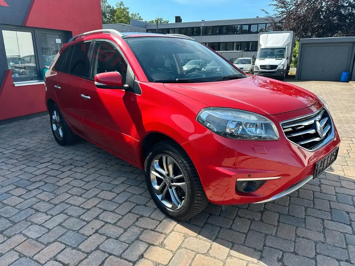 Gebraucht Renault Koleos Night&Day 173 PS (127 kW) 2012 Rot SUV