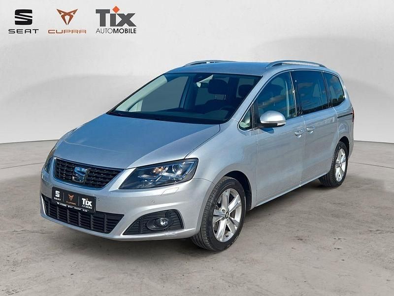 Silber Gebraucht 2022 Seat Alhambra XCELLENCE Van / Kleinbus | 27.450 € (Superpreis) - Bild 1/4