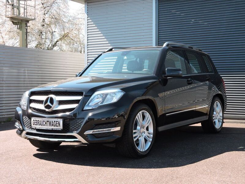Schwarz Gebraucht 2014 Mercedes GLK220 SUV | 16.900 € (Fairer Preis) - Bild 1/4