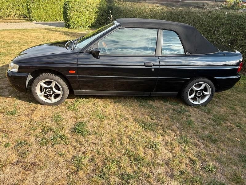 Schwarz Gebraucht 1997 Ford Escort Cabriolet Cabrio | 3.500 € - Bild 1/4