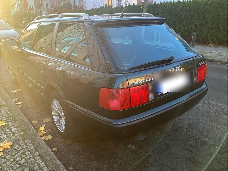 Gebraucht Audi 100 Design 133 PS (97 kW) 1992 Grün Kombi