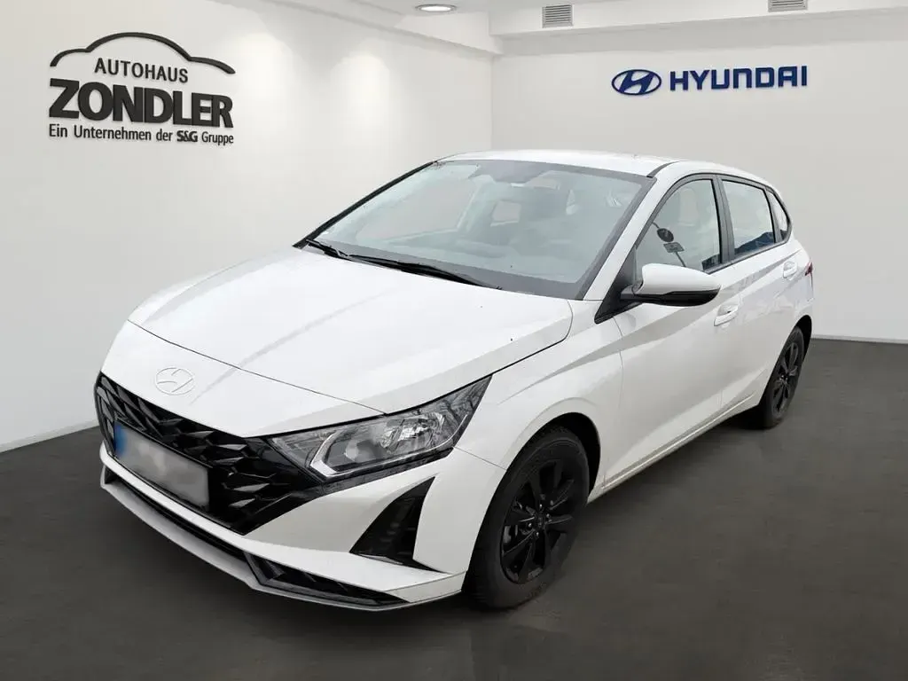 Gebraucht Hyundai i20 Trend 101 PS (74 kW) 2025 Kleinwagen