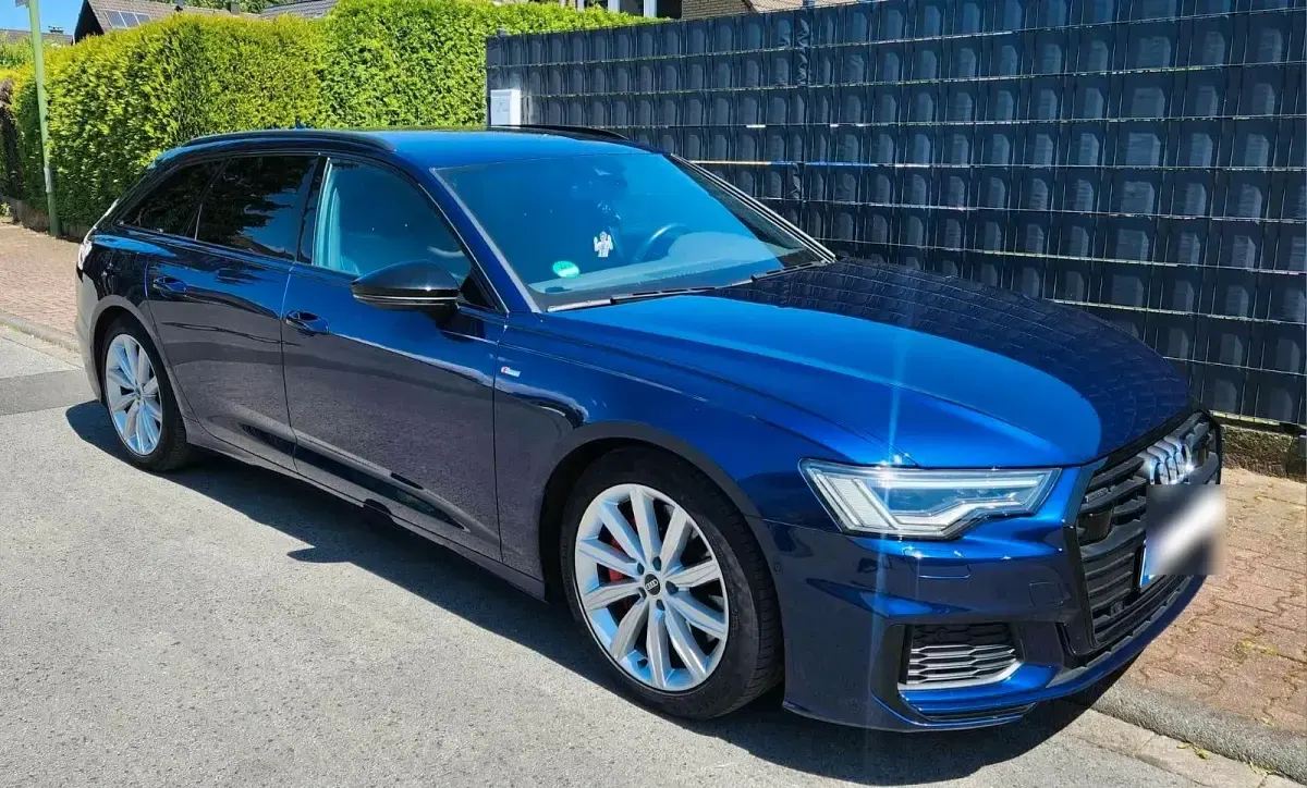 Gebraucht Audi A6 S-Line 367 PS (269 kW) 2020 Blau Kombi
